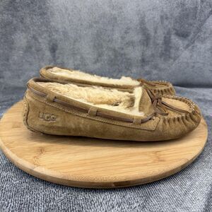 UGG Shoes Womens Size 7 Brown Suede Moccasin Slippers Shearling Lined Indoor